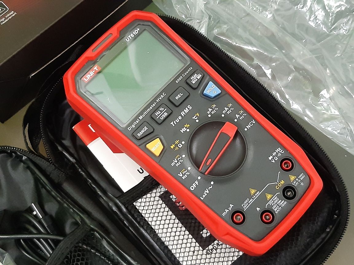 UNI-T UT61D Plus Цифровий мультиметр тестер амперметр вольтметр UT61D+