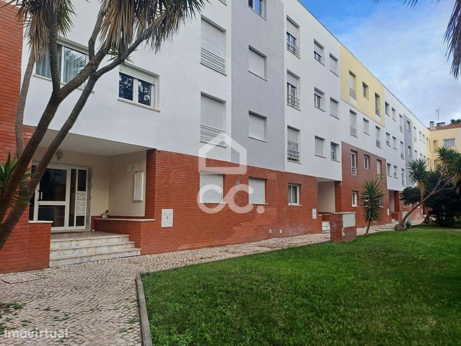 Apartamento T3 para Arrendar em Pinhal de Negreiros - Azeitão