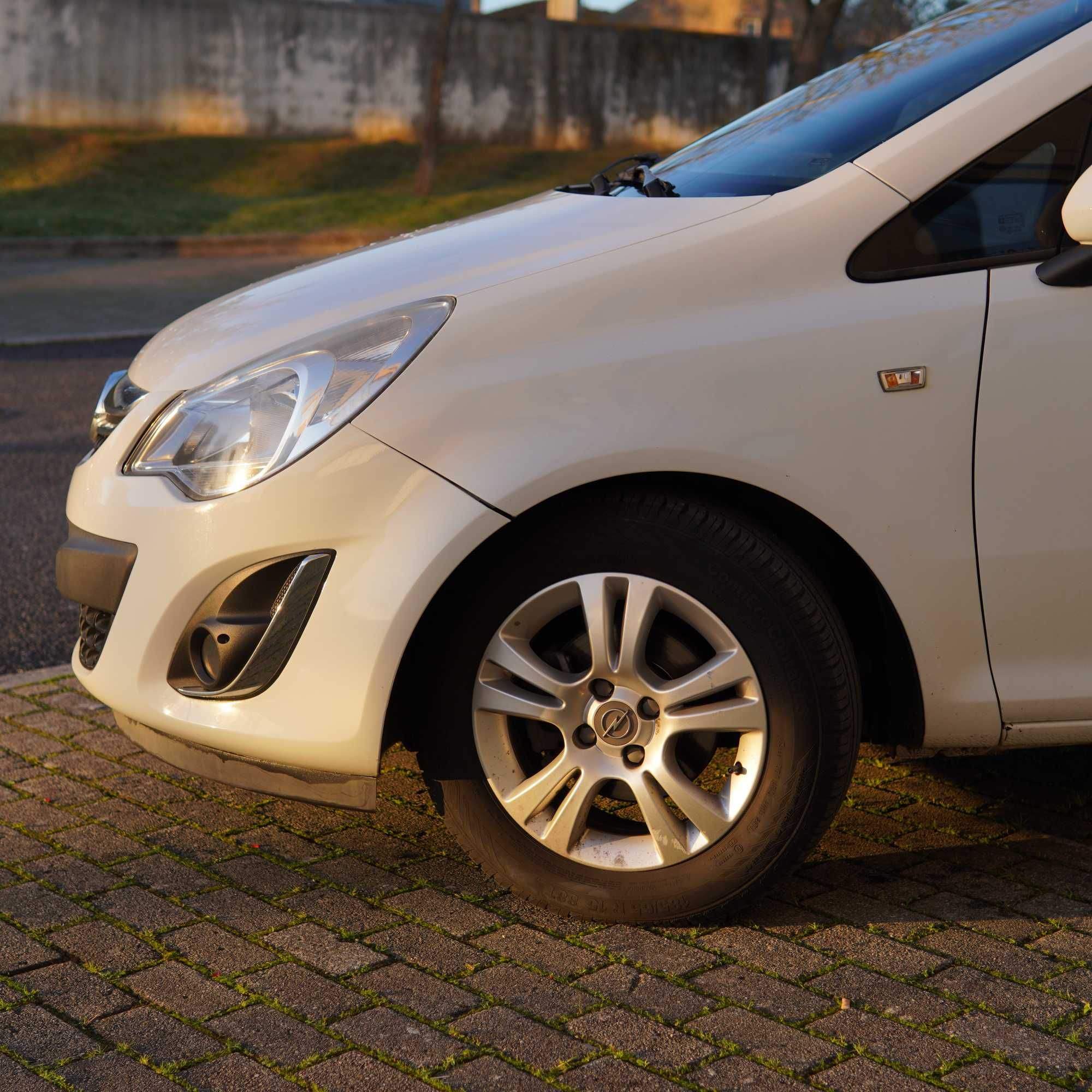 Opel Corsa D 1.2 [Apenas 23 000 kms]