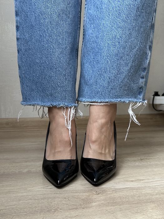 Туфлі лодочки лакові 37 розмір