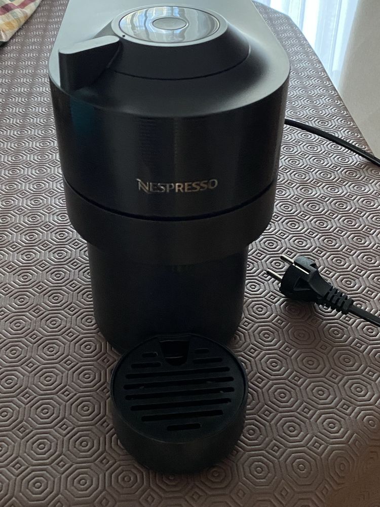 Maquina Nespresso Vertuo Pop