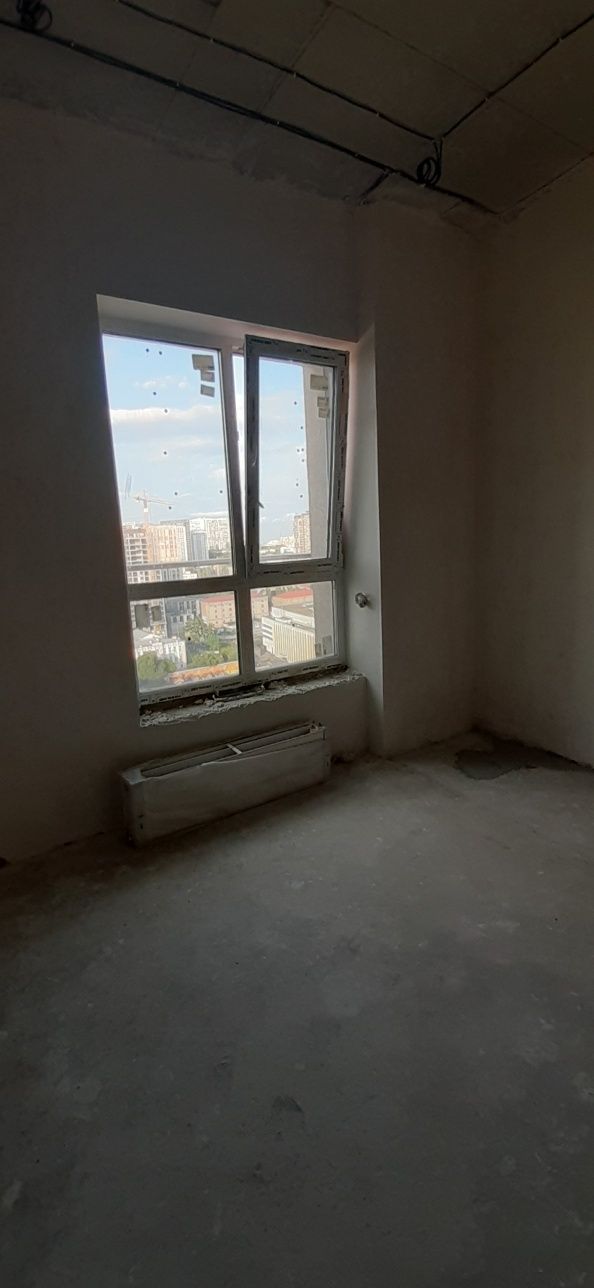 Продаж 1 кім. кв.68 кв.м ЖК Володимирський 24 пов. М. Палац України