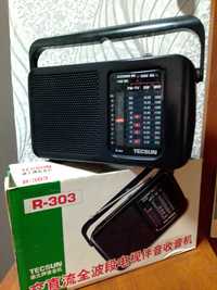 Радіоприймач TECSUN R-303.