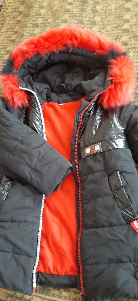 Пуховик Off-white  р.36 (6-8 лет ) холофайбер.