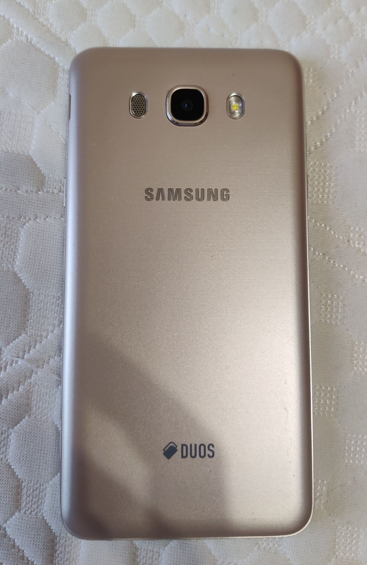 Samsung Galaxy J7 2016 SM-J710F Gold
