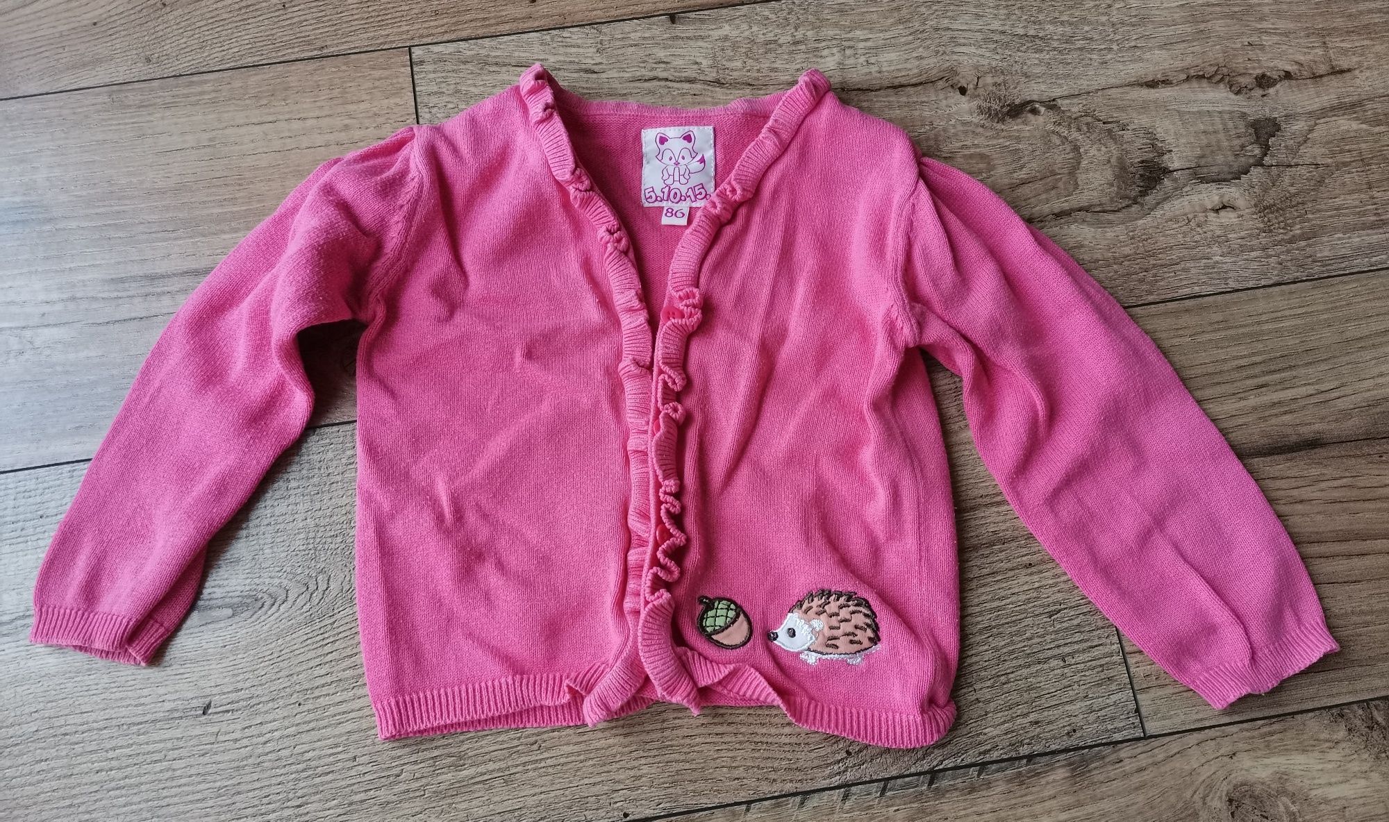 Różowy sweterek dla dziecka rozmiar 86 firma 5 10 15