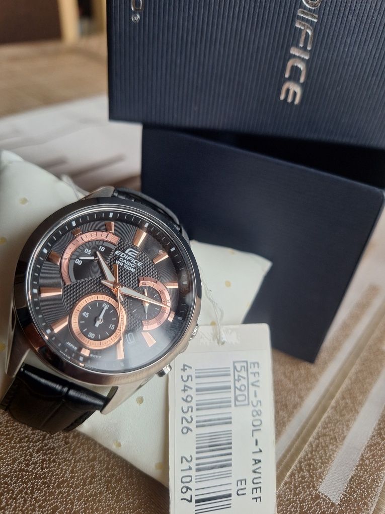 Nowy piękny zegarek Casio