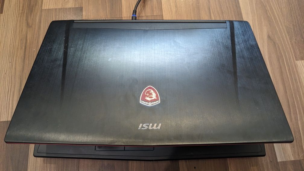 Большой 17.3 MSI GT72 i7 6820HK GTX DDR4 16Gb SSD+HDD
