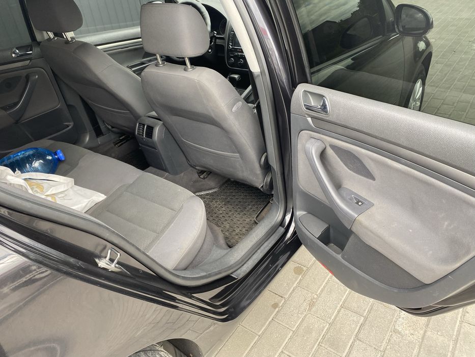 Volkswagen Golf5 автомат