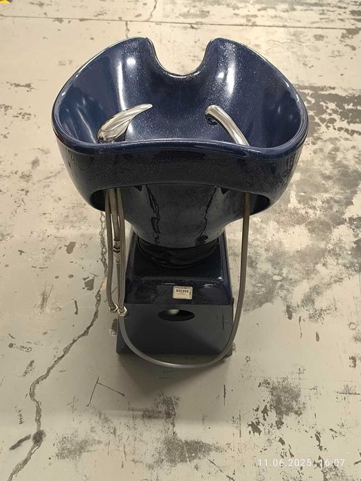 Myjka do włosów do salonu fryzjerskiego + dwa fotele