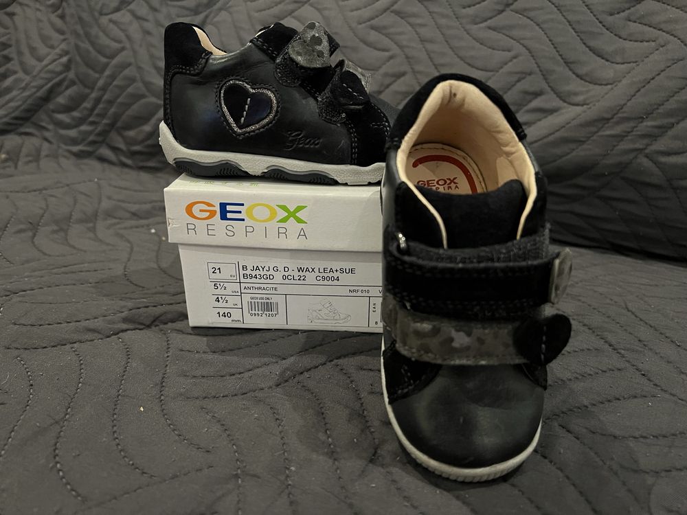 Sapatos bebe geox