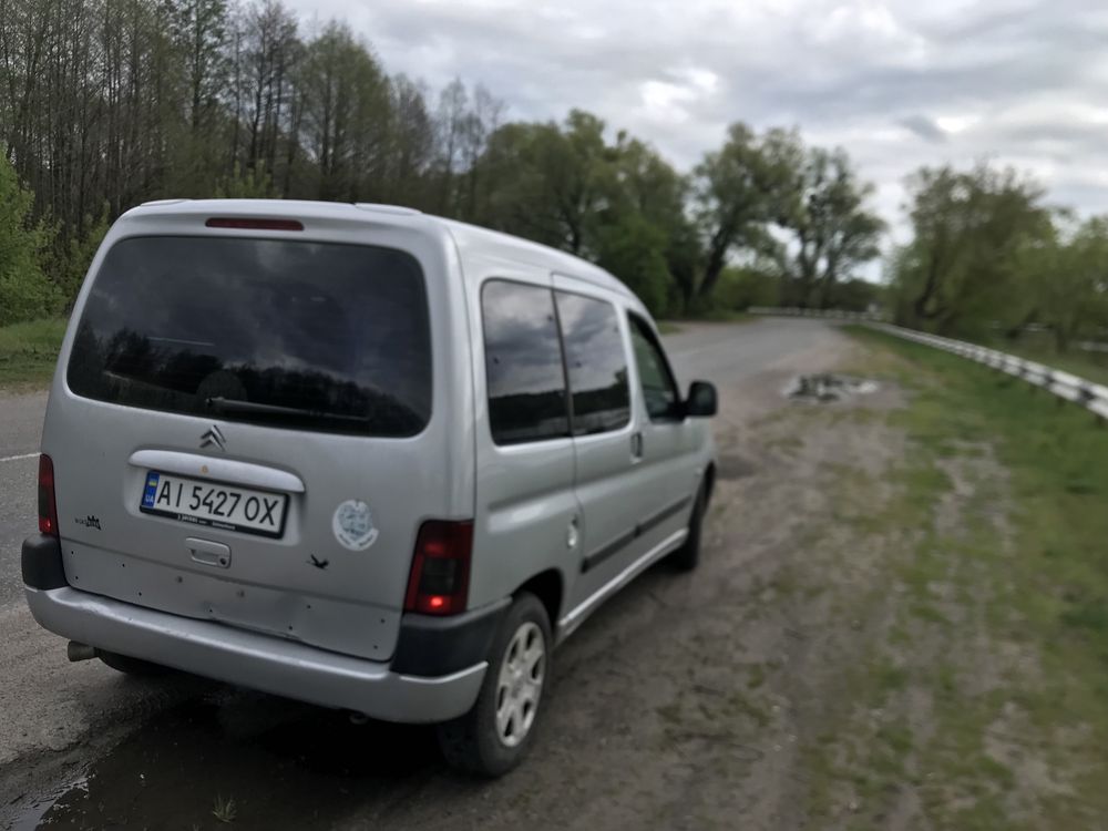 Авто Citroen Berlingo 2.0 HDI