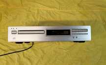 Odtwarzacz CD ONKYO DX-7111