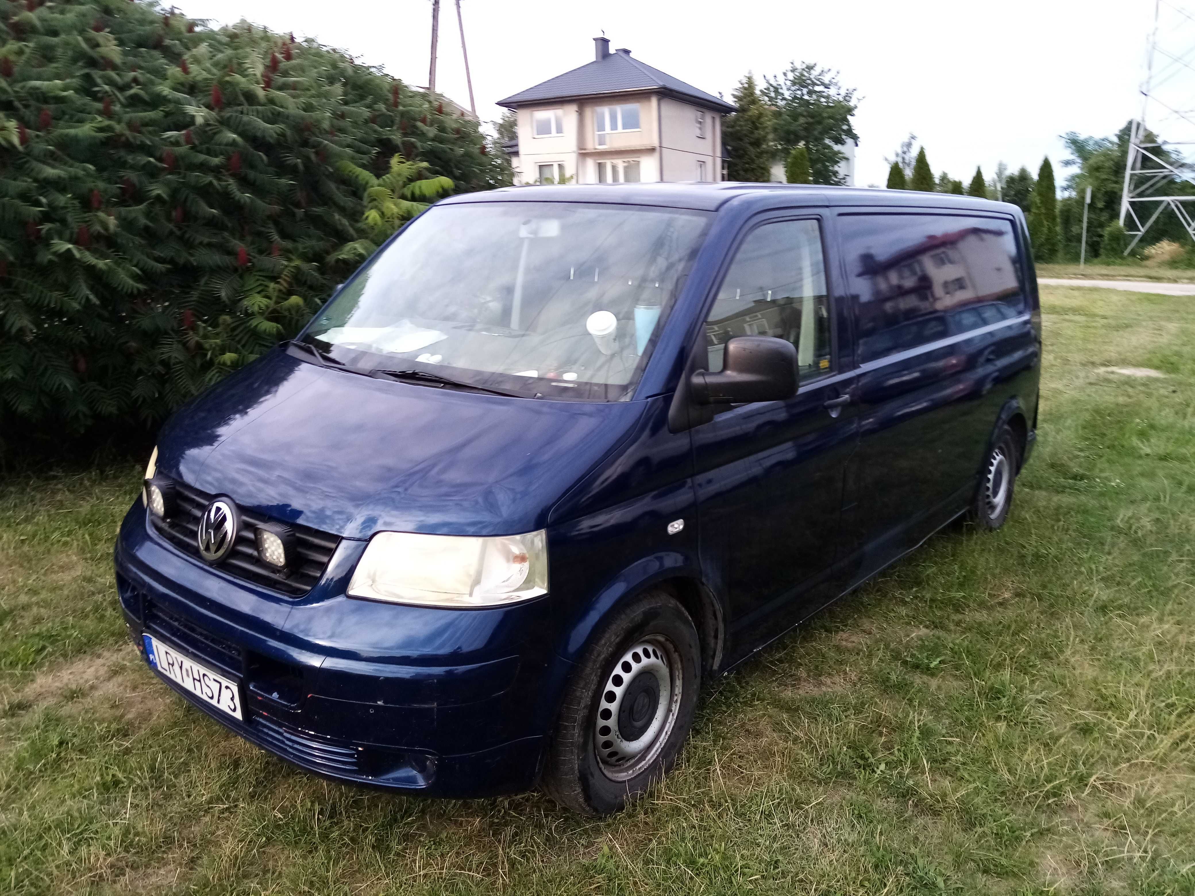 Volkswagen transporter t5 2.5 tdi 2004 rok