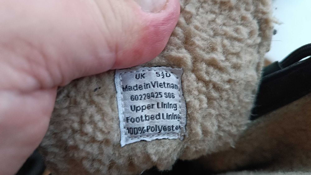 Водостійкі зимові термочеревики Clarks Gore-Tex.Оригінал.Р 38.5.24.5