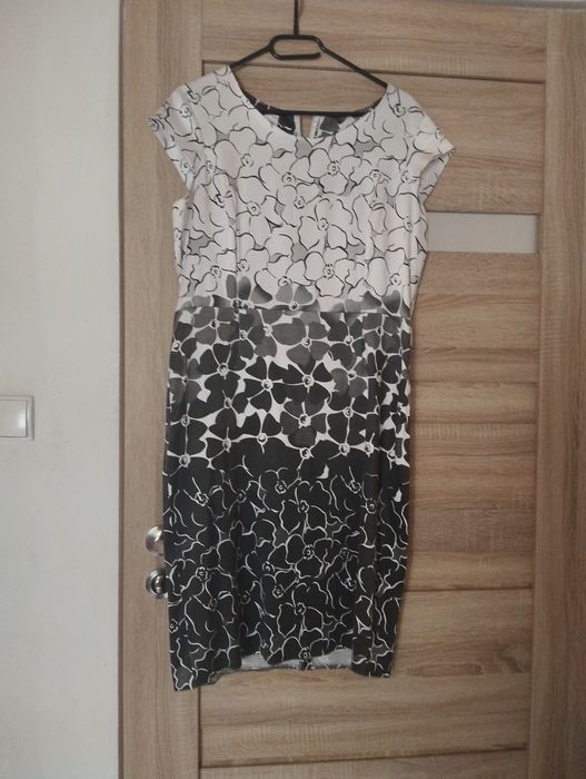 biało czarna sukienka