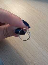 Bardzo delikatny pierścionek 18mm