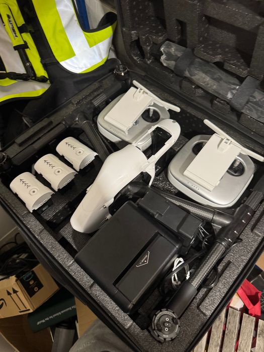 DJI Inspire 1 Pro with zenmuse X5 RAW