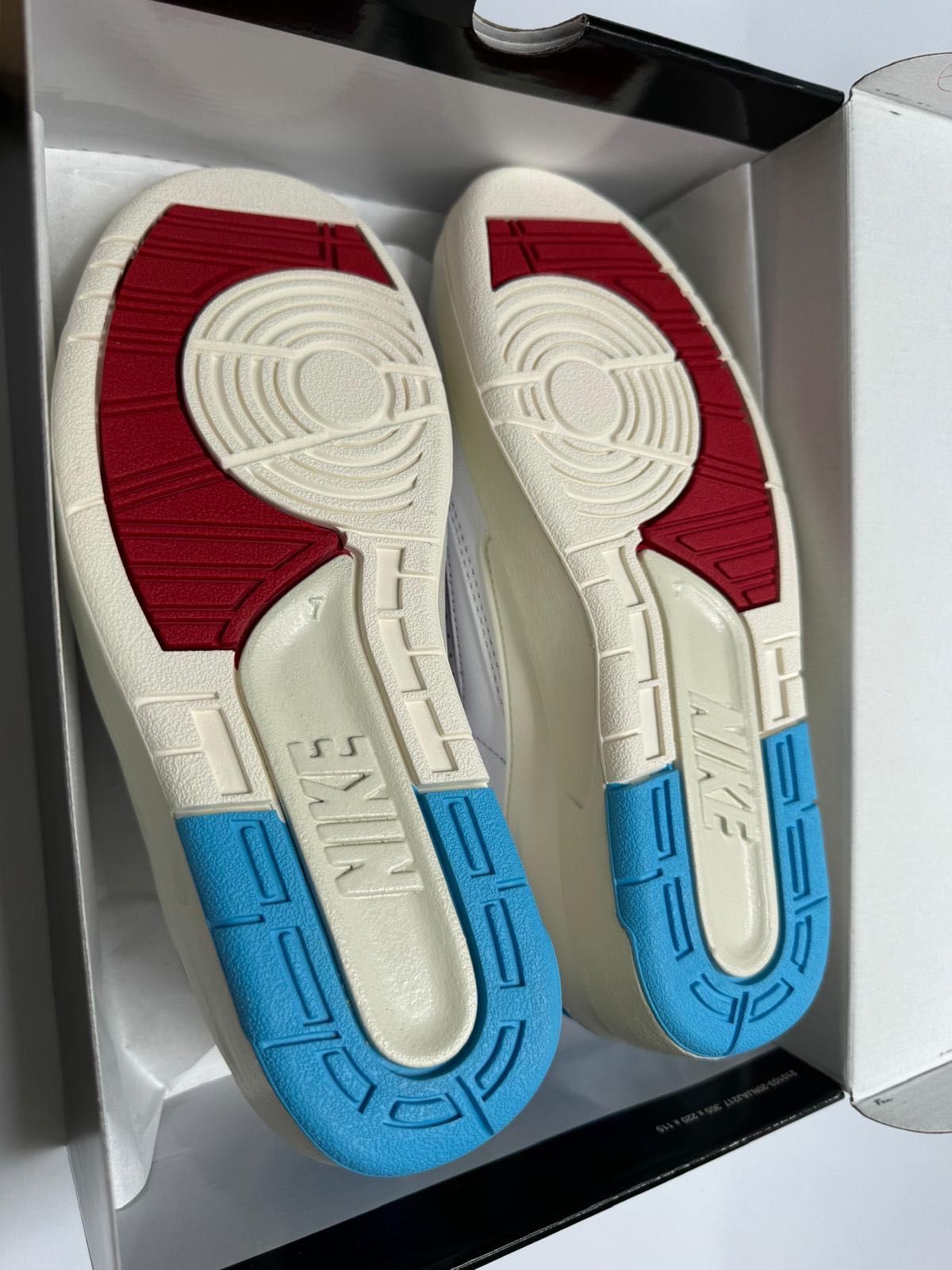 Nowe Sneakersy damskie WMNS AIR JORDAN 2 RETRO LOW  40