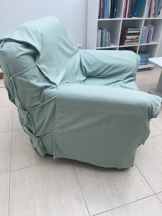 Sofa : cama 3 lugares 1 sofa  individual carrinho cha e mesa de centro