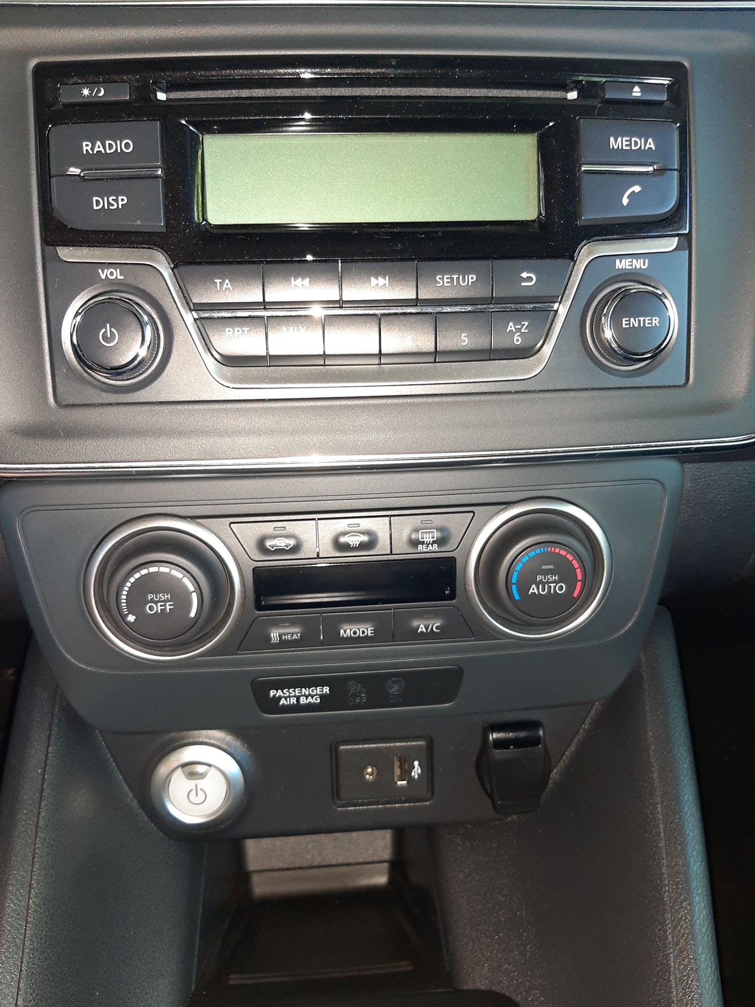 Nissan leaf 40kw. 2021