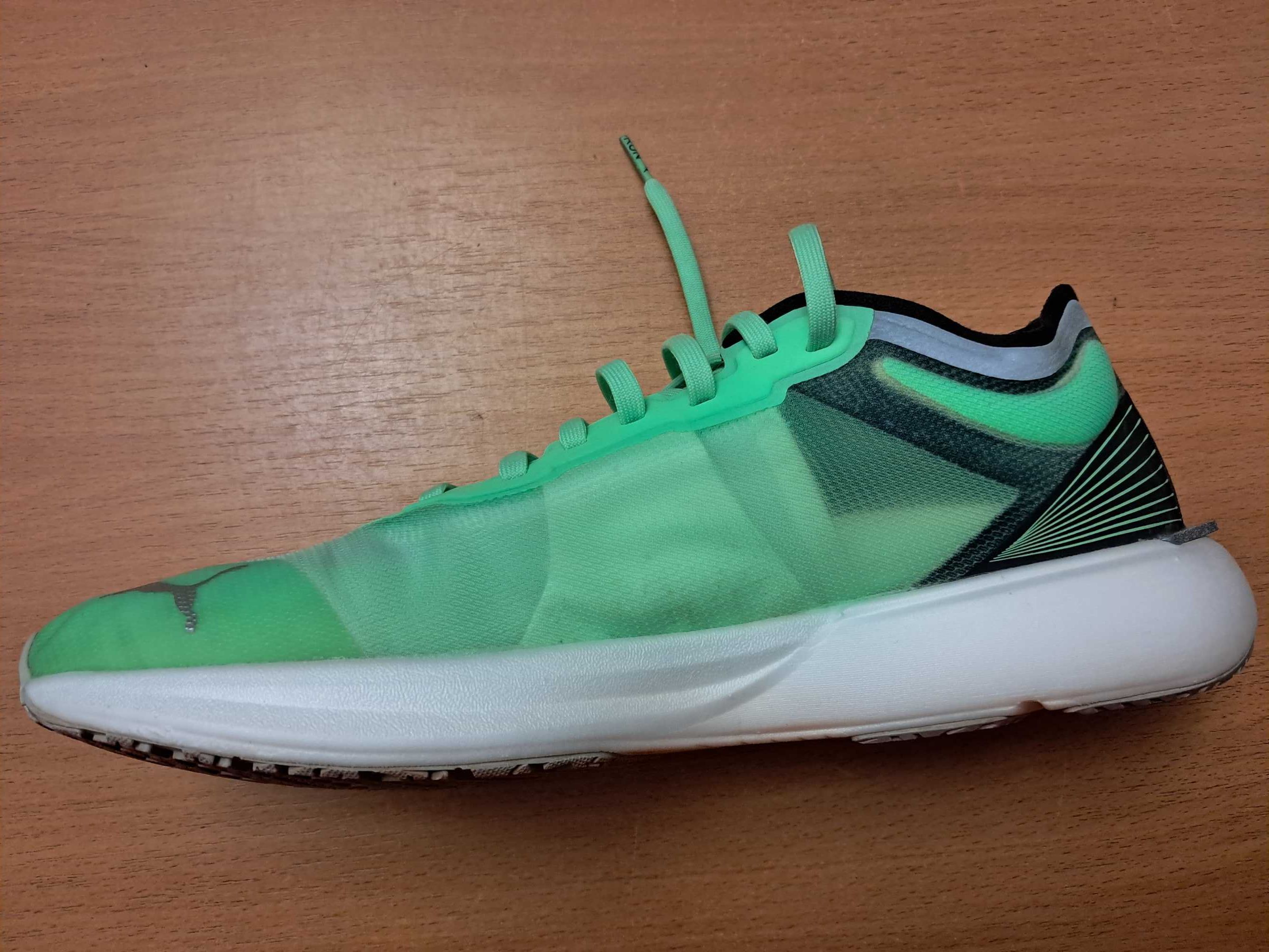 Кроссовки PUMA  оригинал 44размер стелька 28.5см