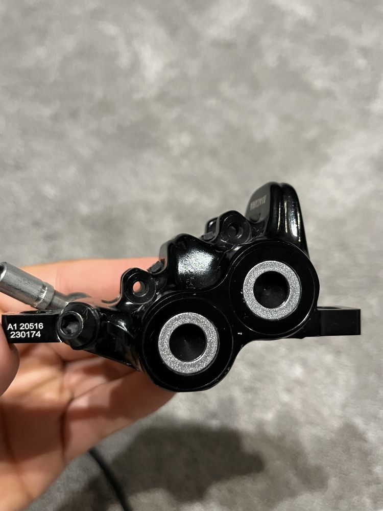 Magura mt5 (jak nowa)