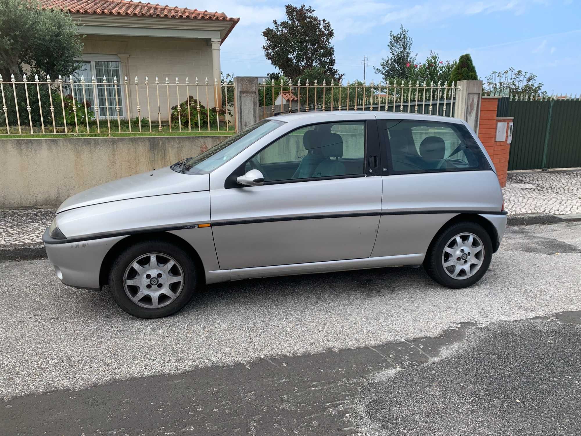 Lancia Y 1.2 LX 16v (86 cv)