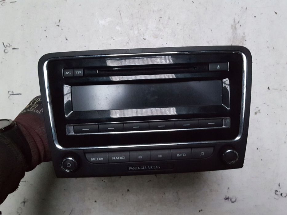 SKODA SUPERB 2 II LIFT RADIO CD RADIOODTWARZACZ