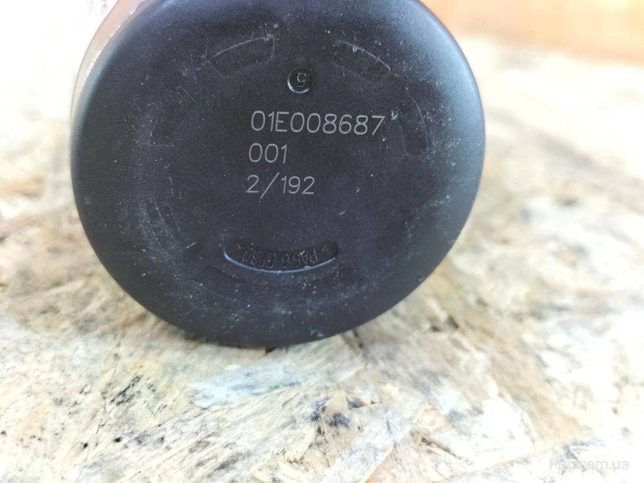 VW Crafter II 16- Датчик регулятор давления топлива в рейке 04L130764B