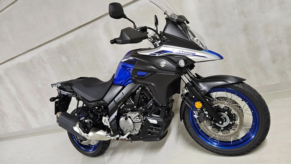 Suzuki V-STROM Serwis ASO / Gwarancja Suzuki-2 lata / Garażowany /Jak nowy.