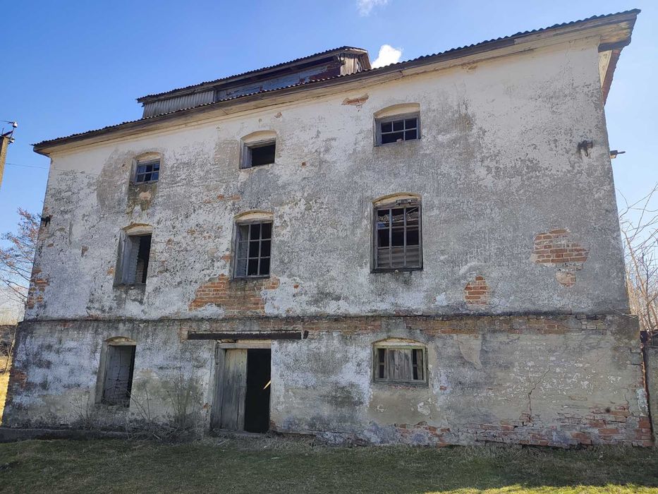 Нежитлове приміщення, площею 310,2 кв.м. Рівненська обл.