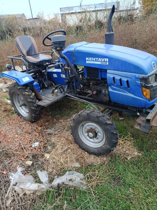 Продам трактор .