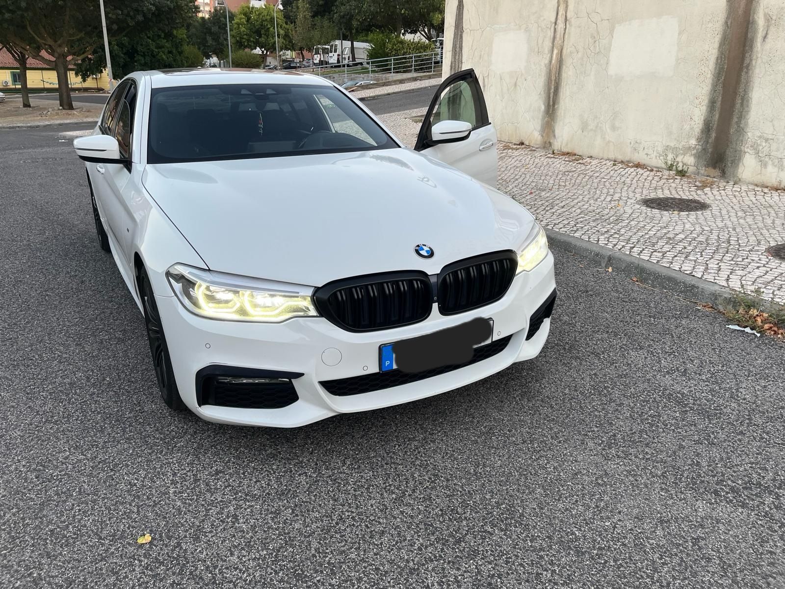 BMW  520D PACK M