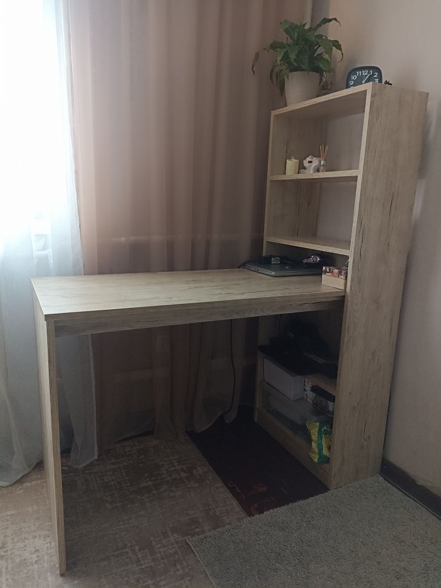 Стіл письмовий,робочий якісний