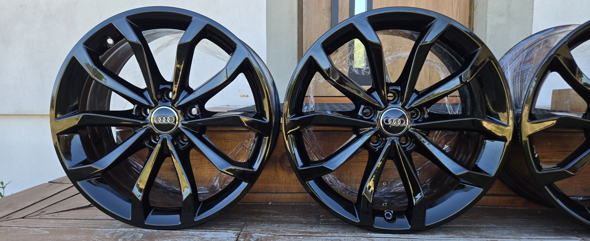 18 5x112 OEM Audi a3 a4 b7 b8 b9 a5 a6 c6 c7 c8 Q3 Q5 po renowacji