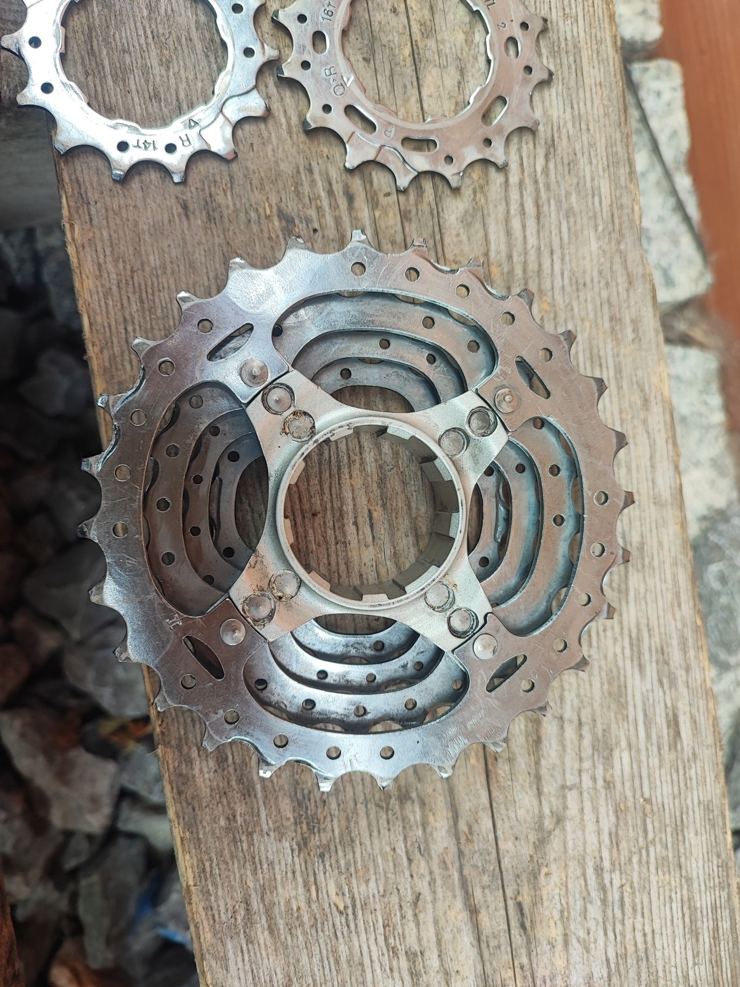 Kaseta rowerowa Shimano Deore XT M737 8s retro mtb
