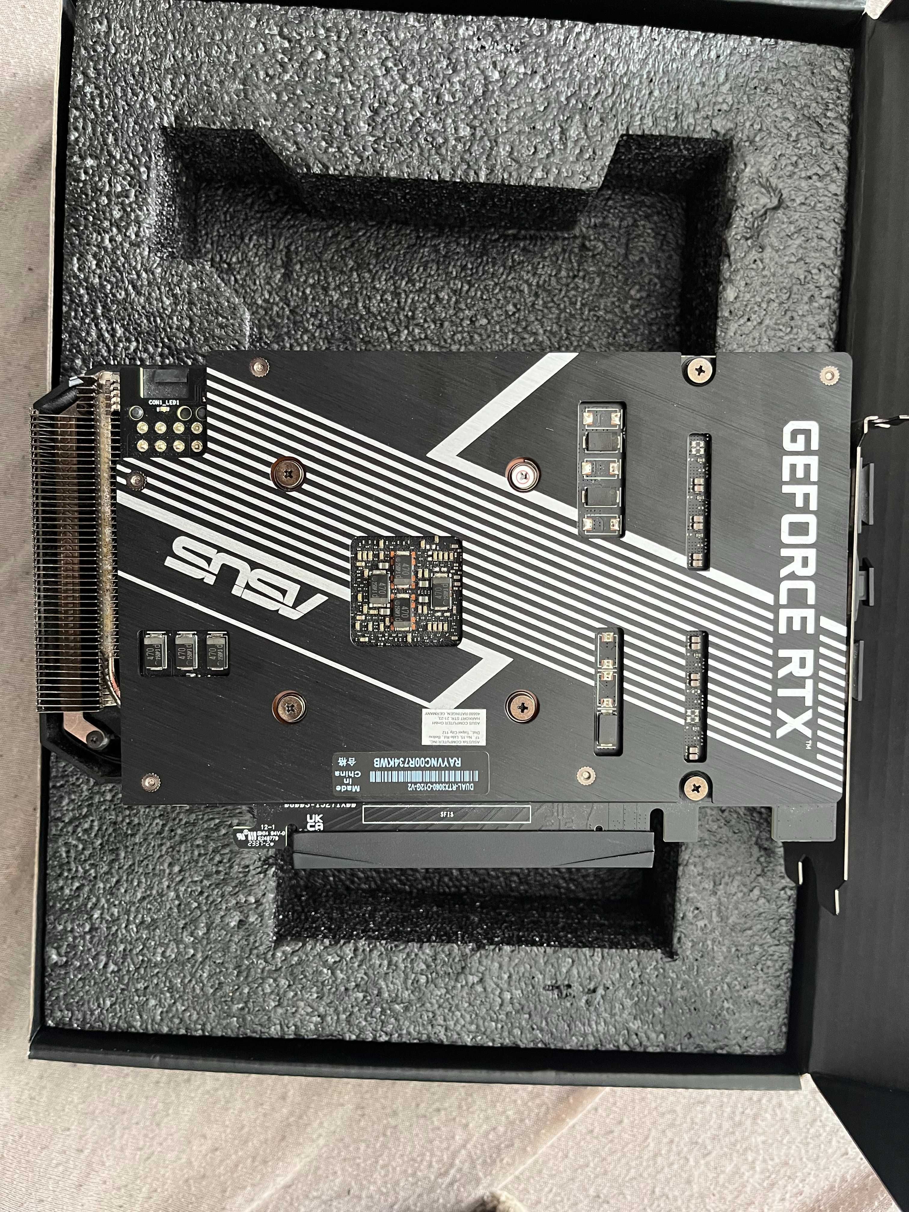 Karta graficzna ASUS GeForce RTX 3060 12 GB – Stan bardzo dobry