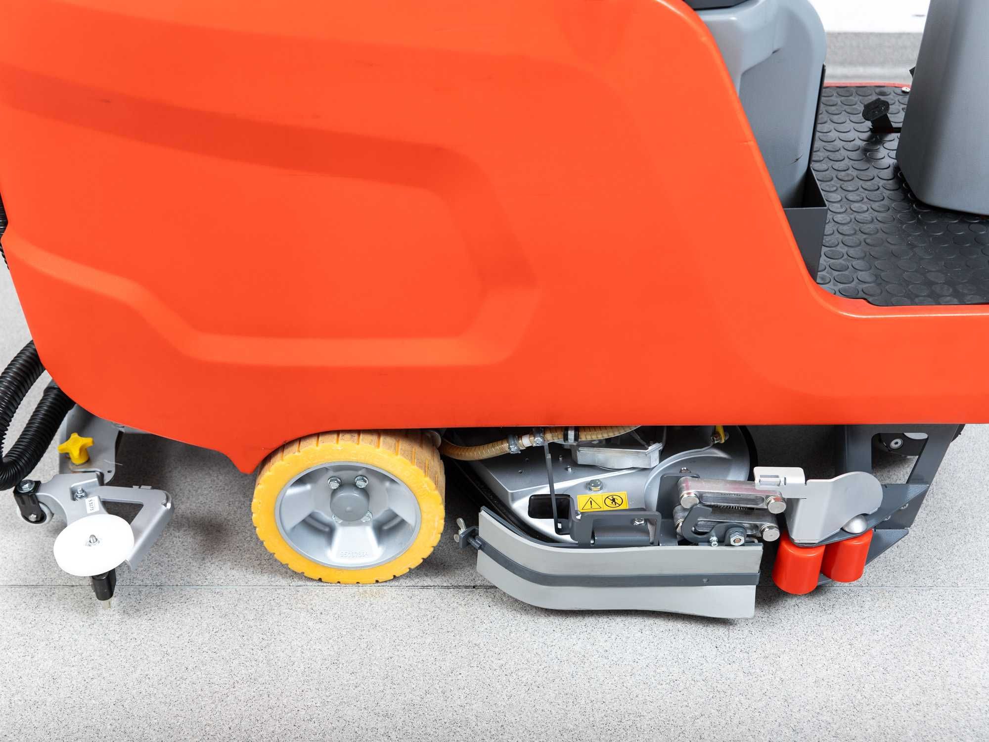 Szorowarka Hako Scrubmaster B75 R NOWE BATERIE 2021r 655h 24000netto