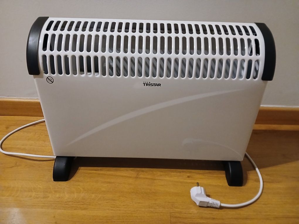 Aquecedor/ convector Tristar novo