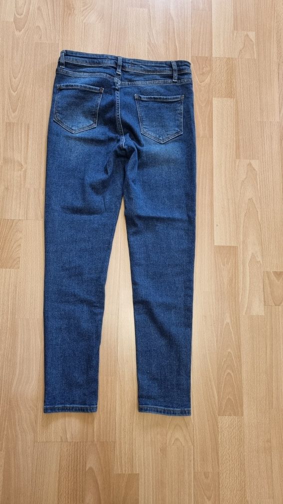 Продам джинси, 2 варіанти різних