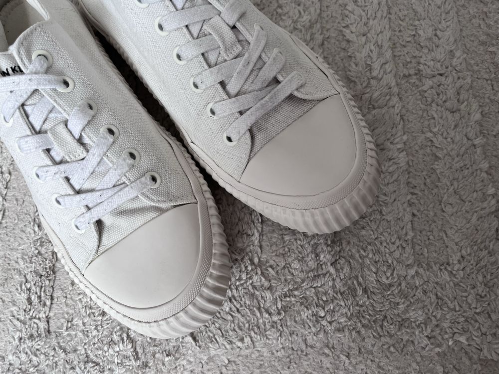 Trampki Calvin Klein r.40 wkł.25,5cm białe