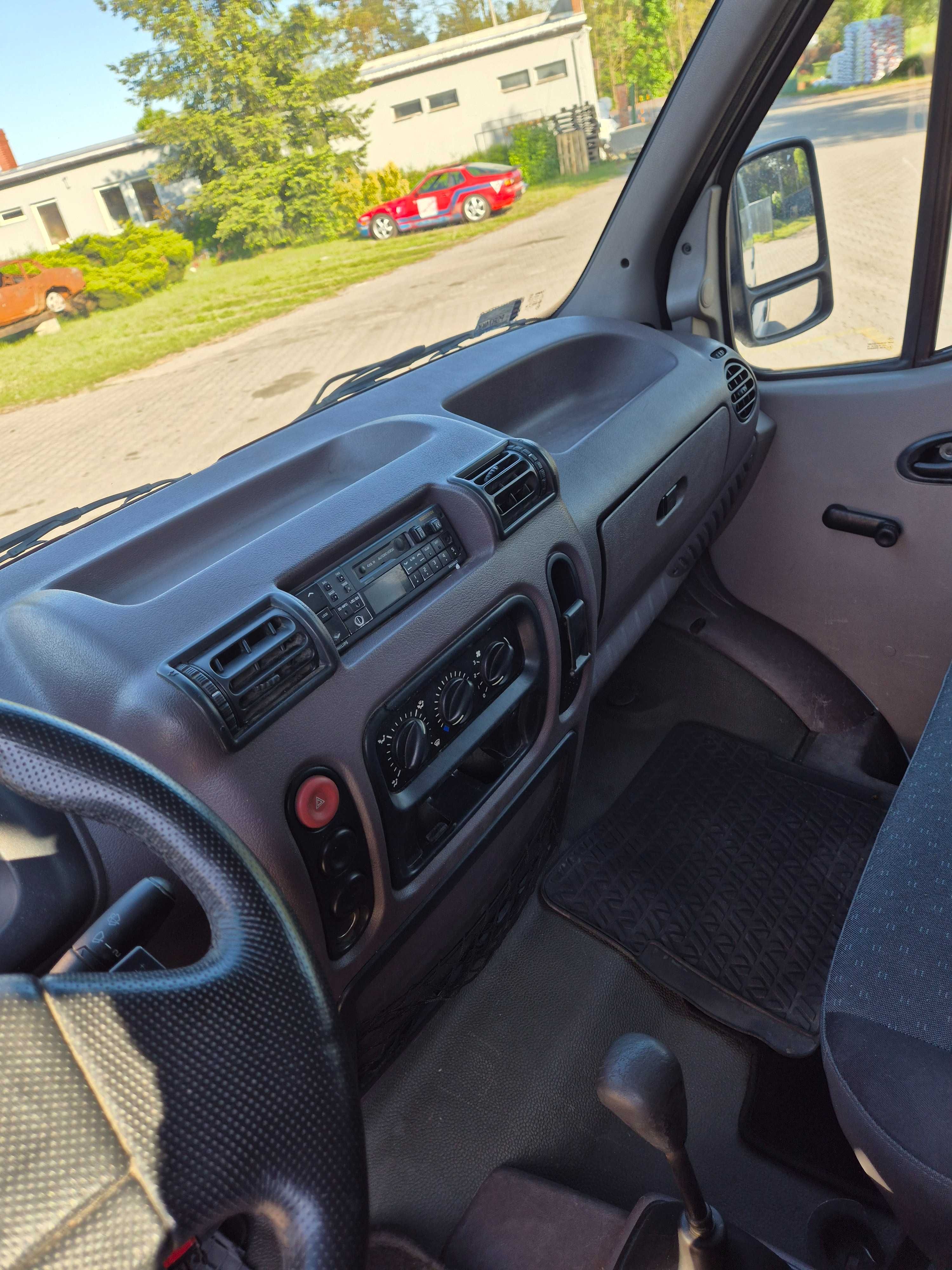 Renault Master  2000 r 2.8 dti długi