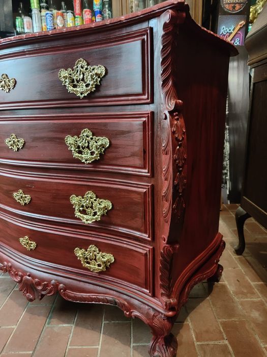 Cómoda Antiga em Estilo Dom José