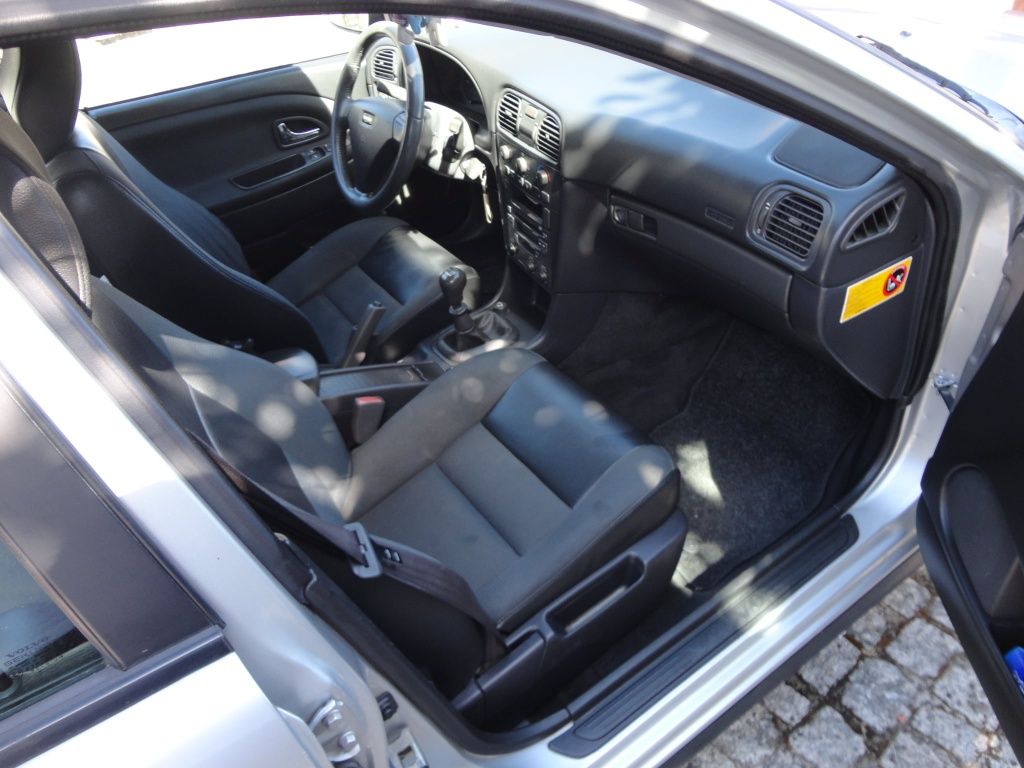 Negociável Volvo V40 gasolina GPL