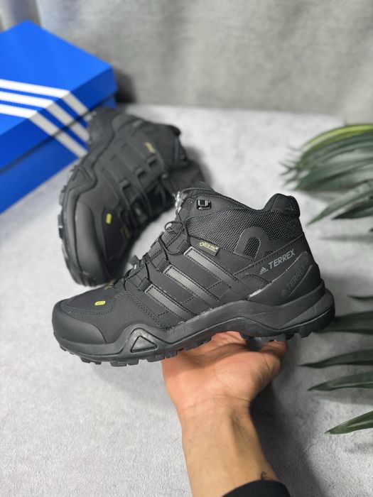 Adidas Terrex Swift R2, Gore Tex, кросівки з хутром