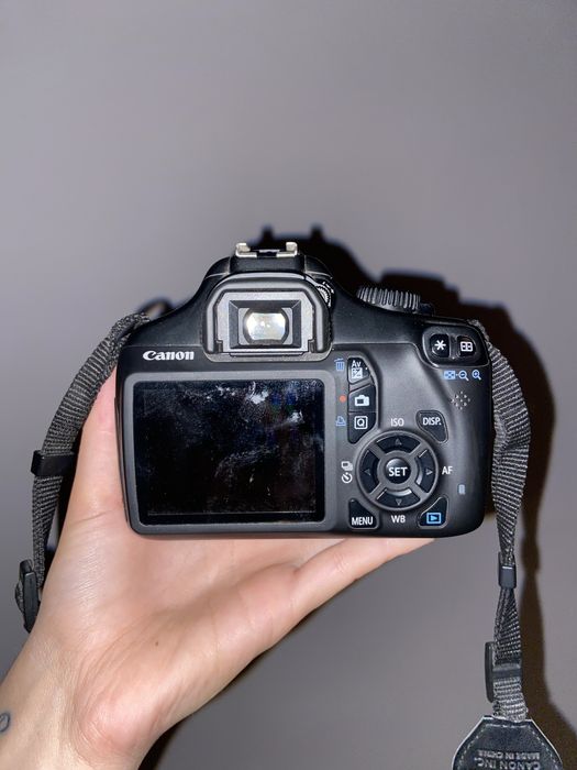 Canon EOS 1100D em excelente estado