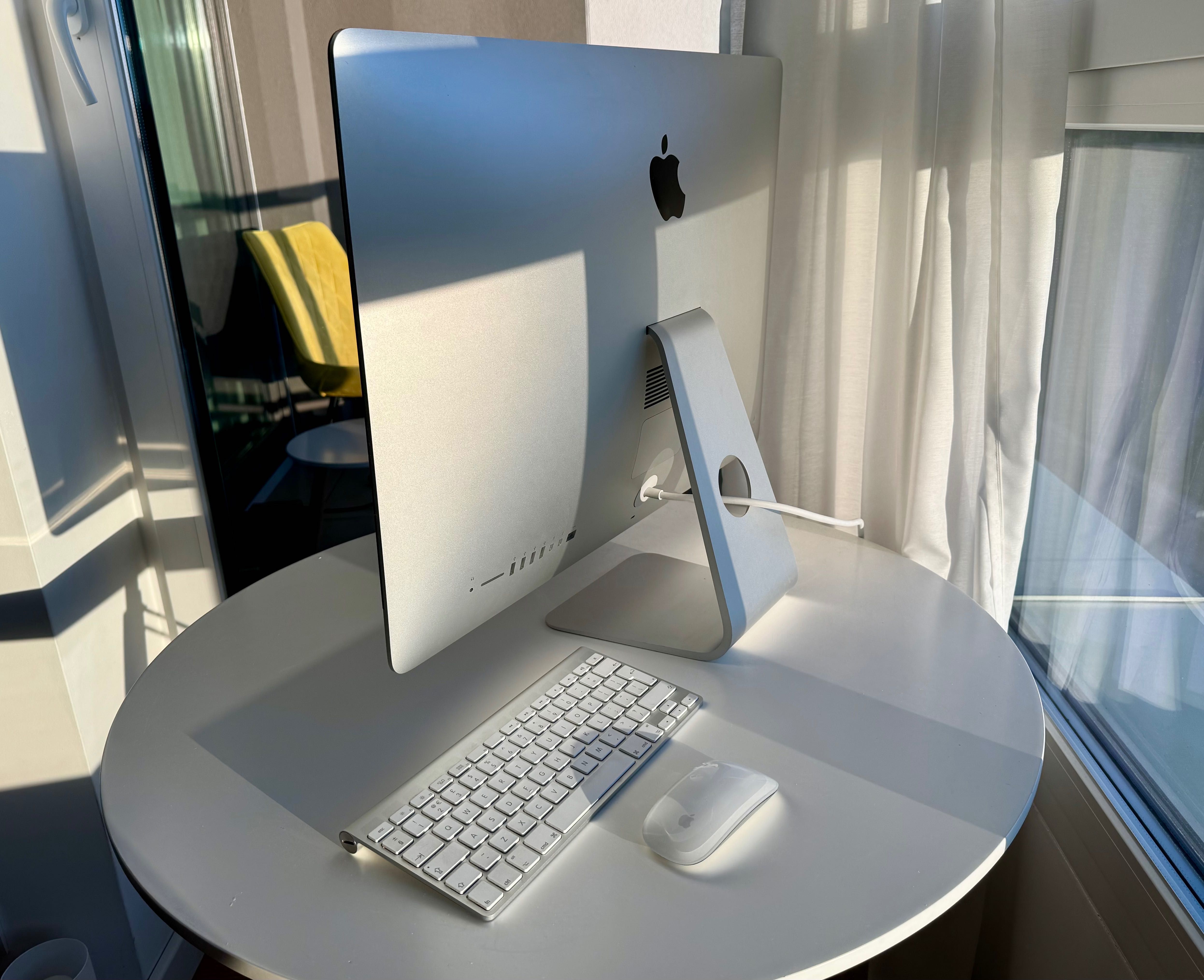 iMac 27" late 2015 Retina 5K, 4.2GHz Core i7, 32GB ram, 500GB SSD igła