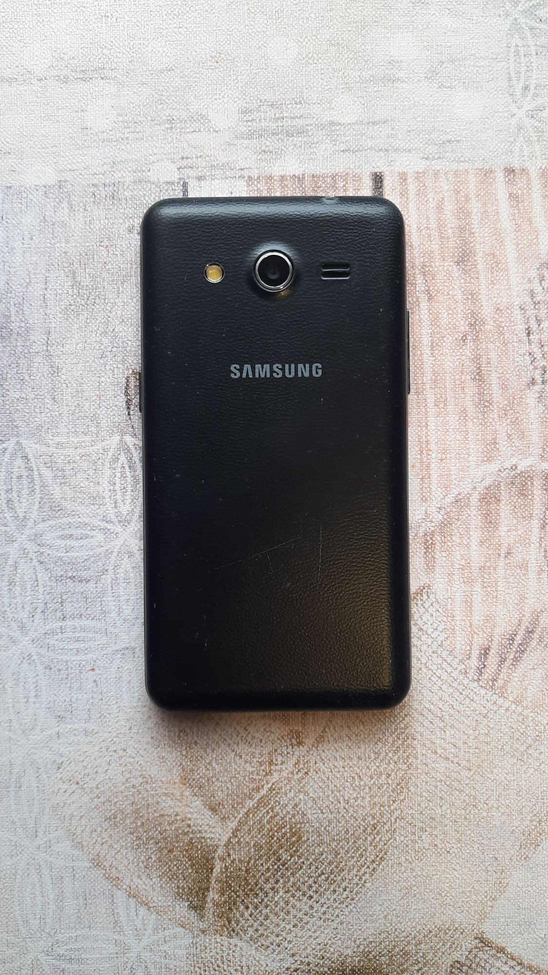 Телефон Samsung Core 2