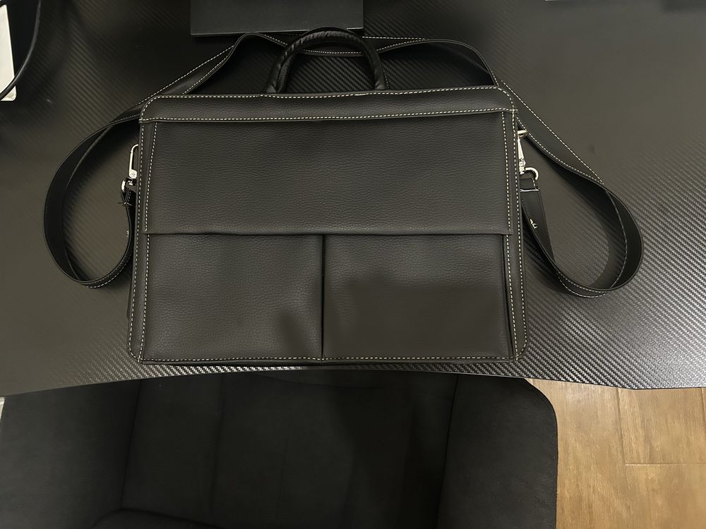 bolsa com alça em couro nunca usada